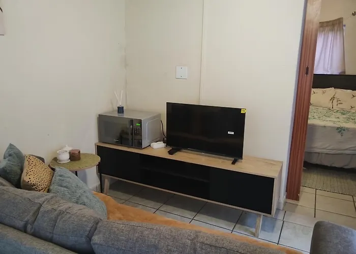 Phindulo Bed And Breakfast - No Loadshedding, Smart Tvs & Unlimited Free Fibre Wifi