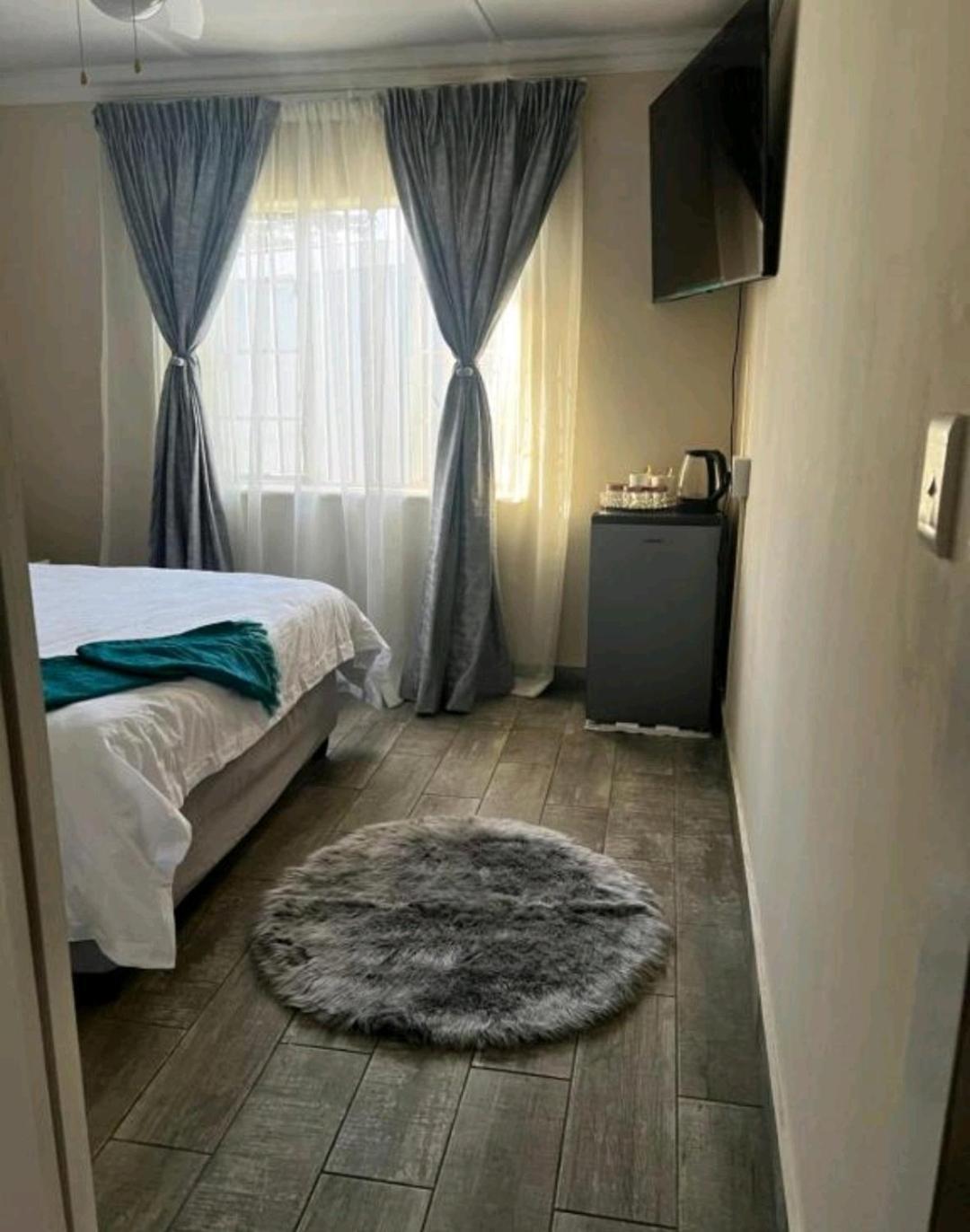 Phindulo - No Loadshedding, Smart Tvs & Unlimited Free Fibre Wifi Bed & Breakfast *