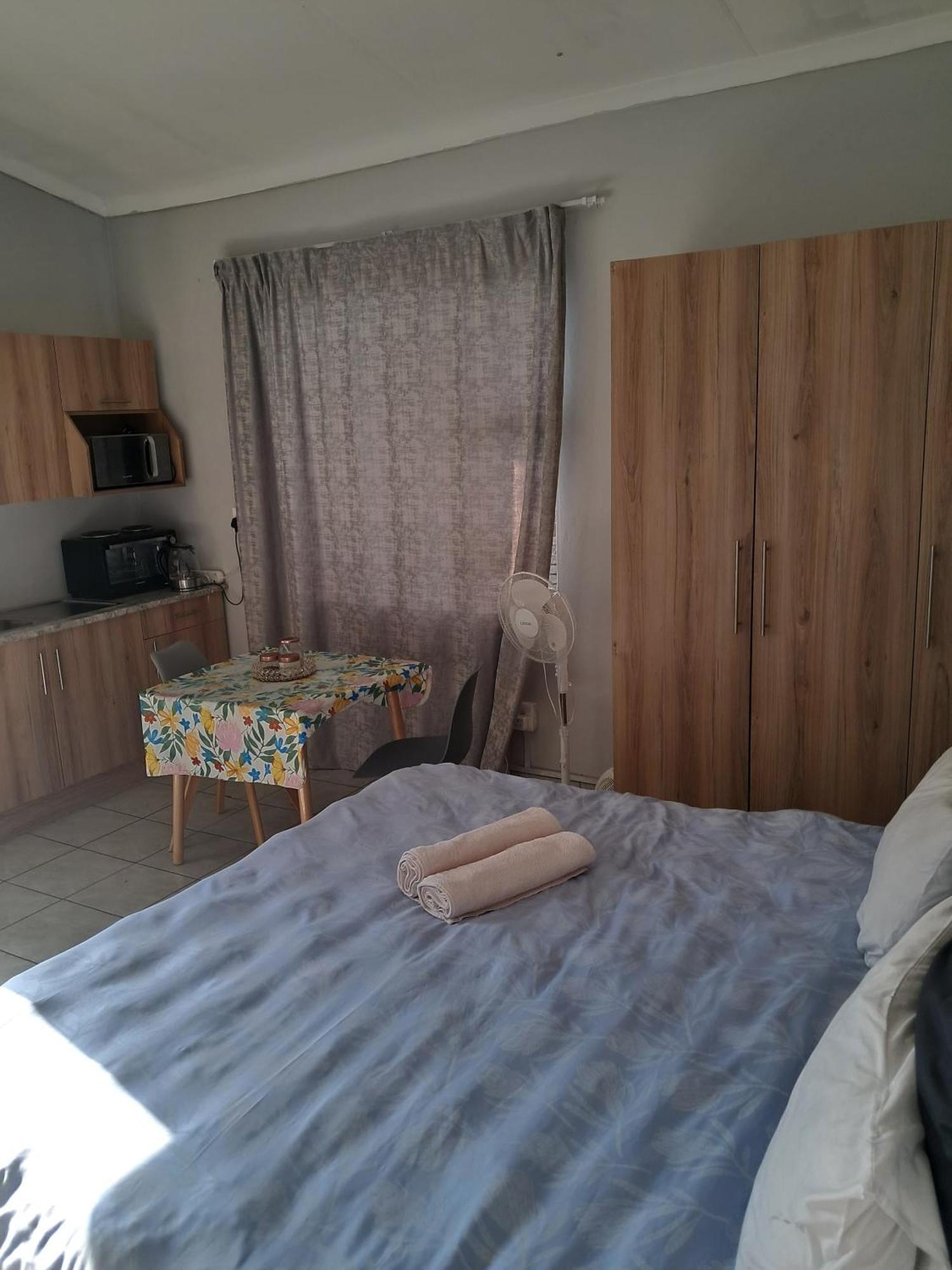 Phindulo - No Loadshedding, Smart Tvs & Unlimited Free Fibre Wifi Bed & Breakfast